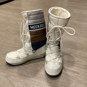 Moon Boots